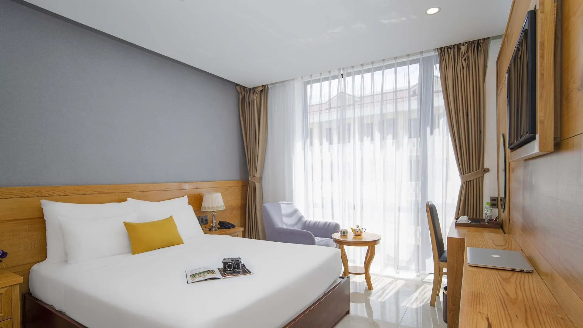 Sunny Ocean Hotel & Spa Da Nang