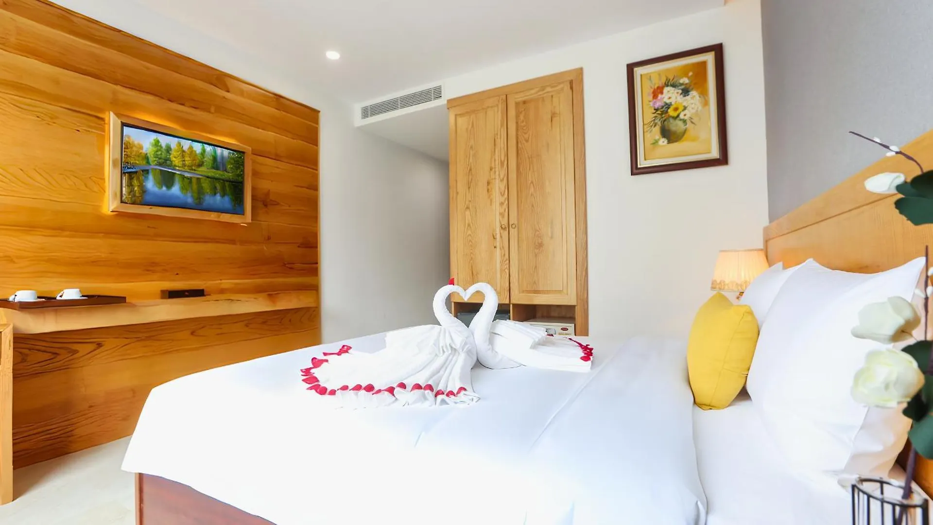 Sunny Ocean Hotel & Spa Da Nang