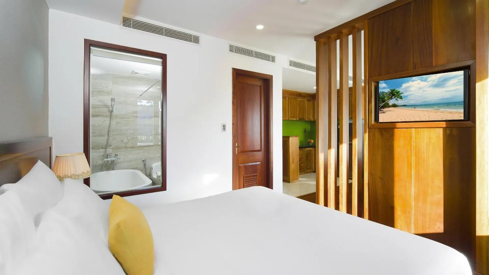 Sunny Ocean Hotel & Spa Da Nang